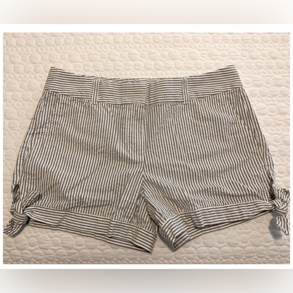 Striped Tie-Hem Women’s Shorts - Cream & Black